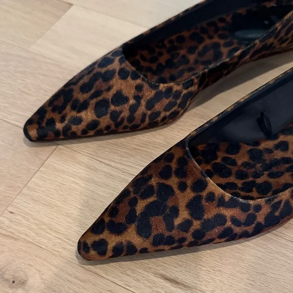 NEW! Zara Leopard Print Flats - Picture 2 of 5
